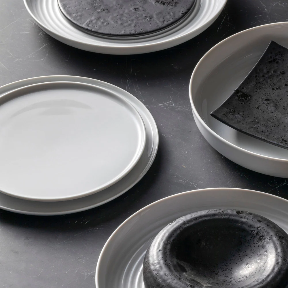 RESONANCE Porcelain round plate 23, White - Image 3