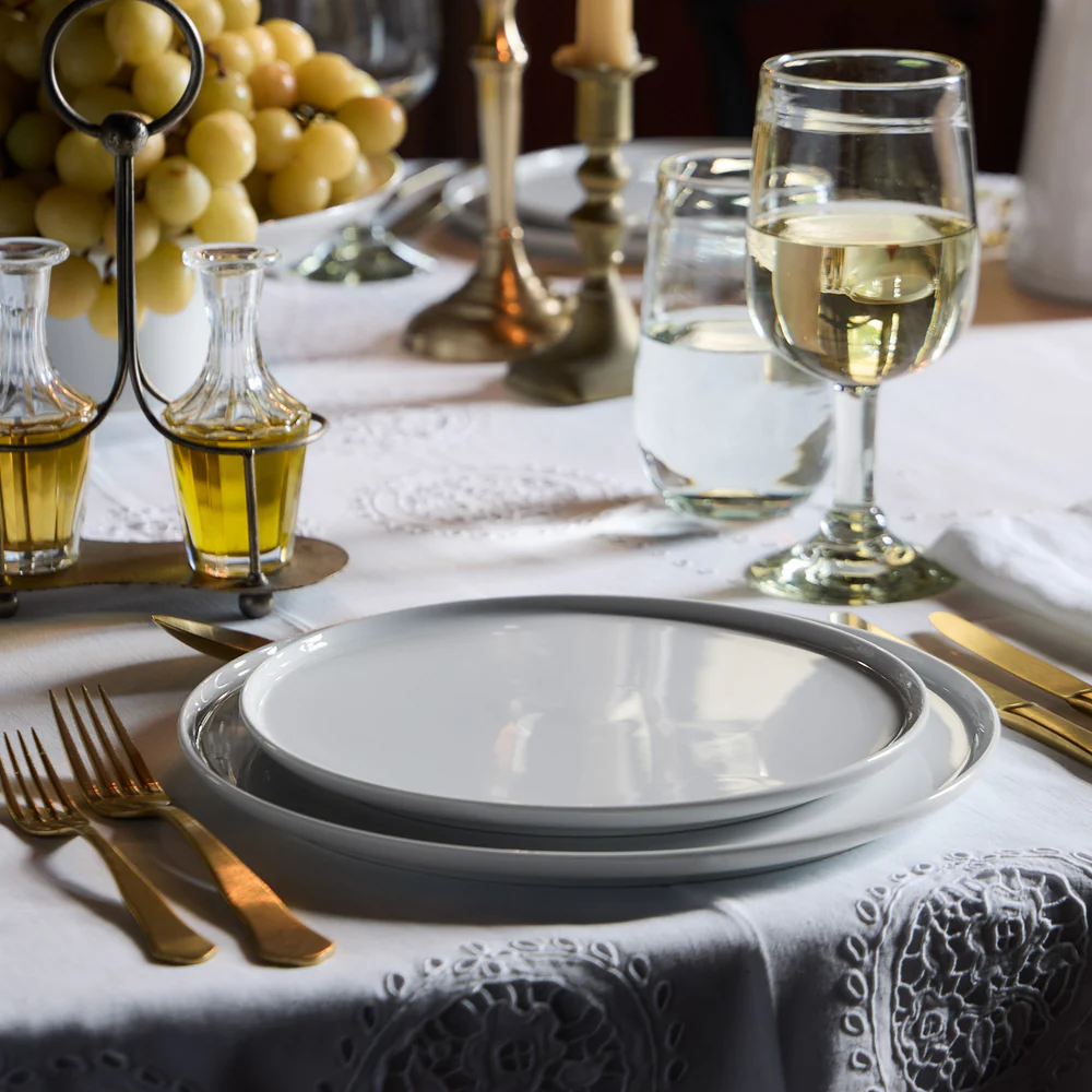 RESONANCE Porcelain round plate 23, White - Image 4